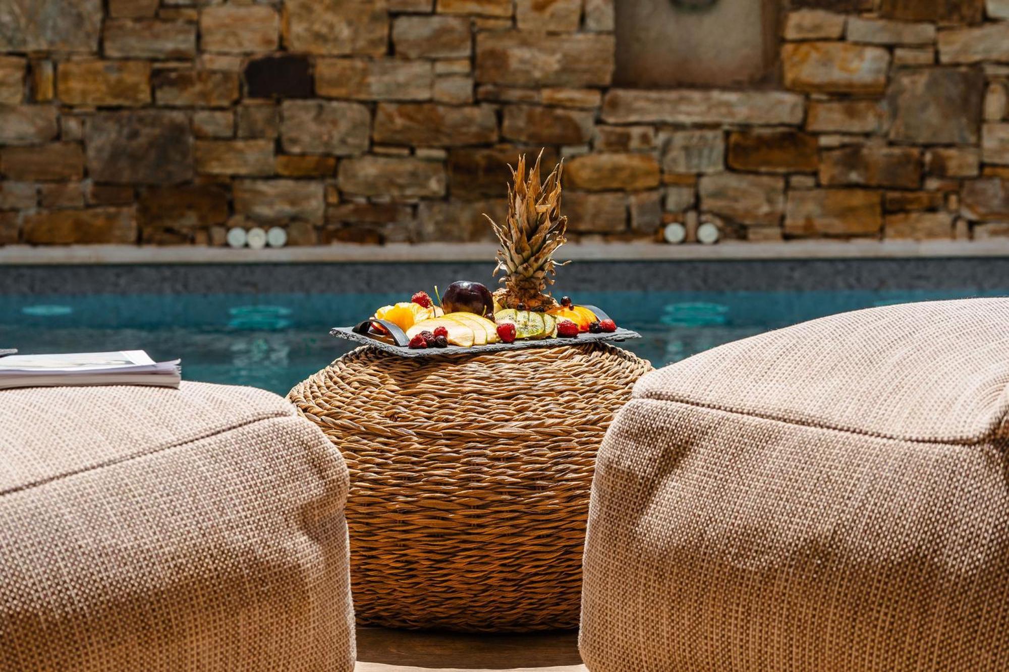 Sunday Luxury Suites Agia Anna  Eksteriør bilde