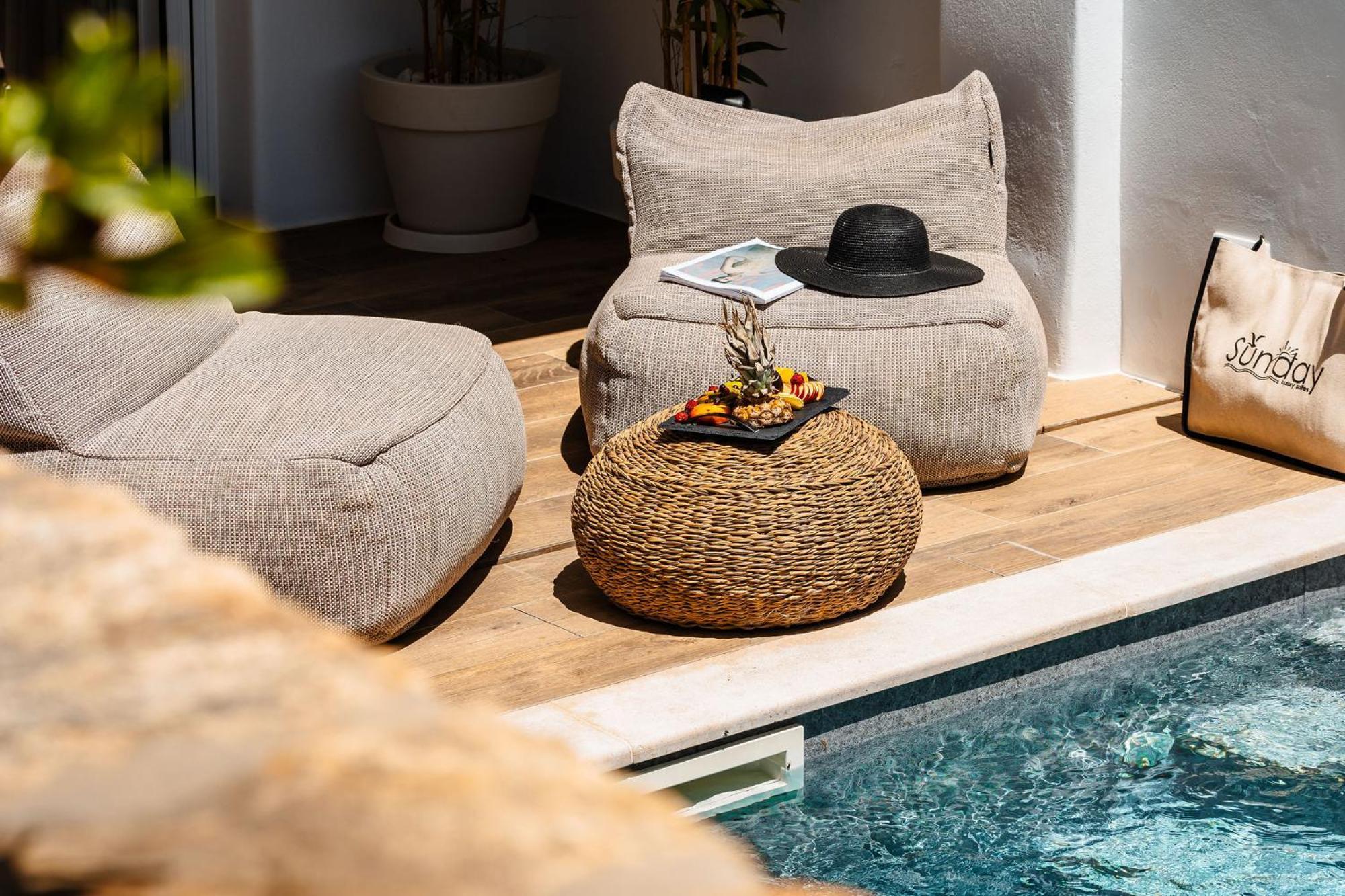 Sunday Luxury Suites Agia Anna  Eksteriør bilde