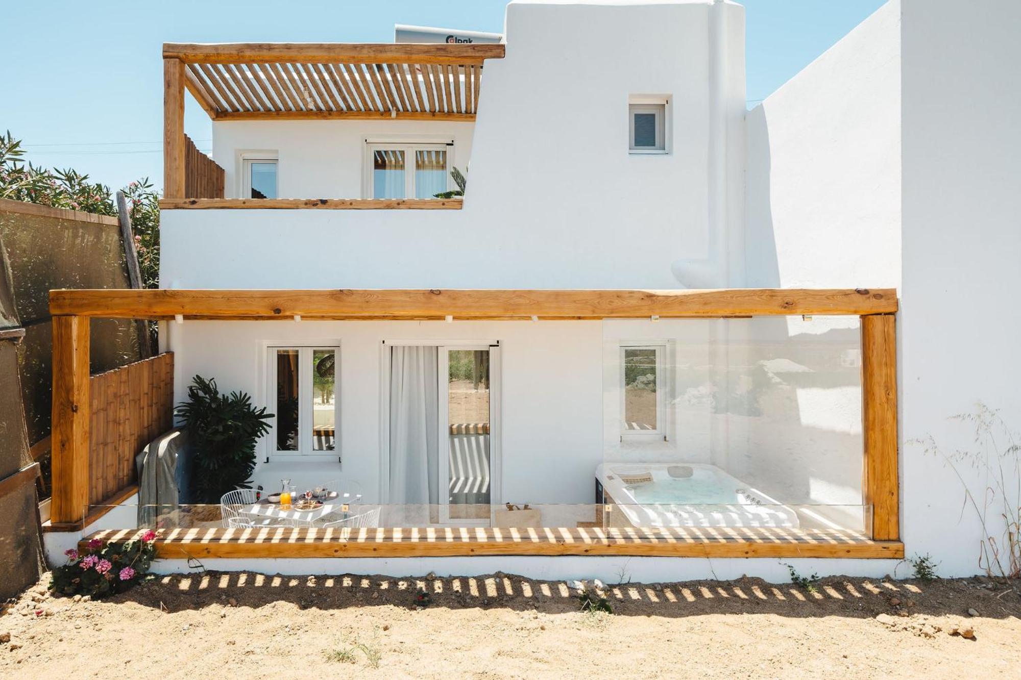 Sunday Luxury Suites Agia Anna  Eksteriør bilde