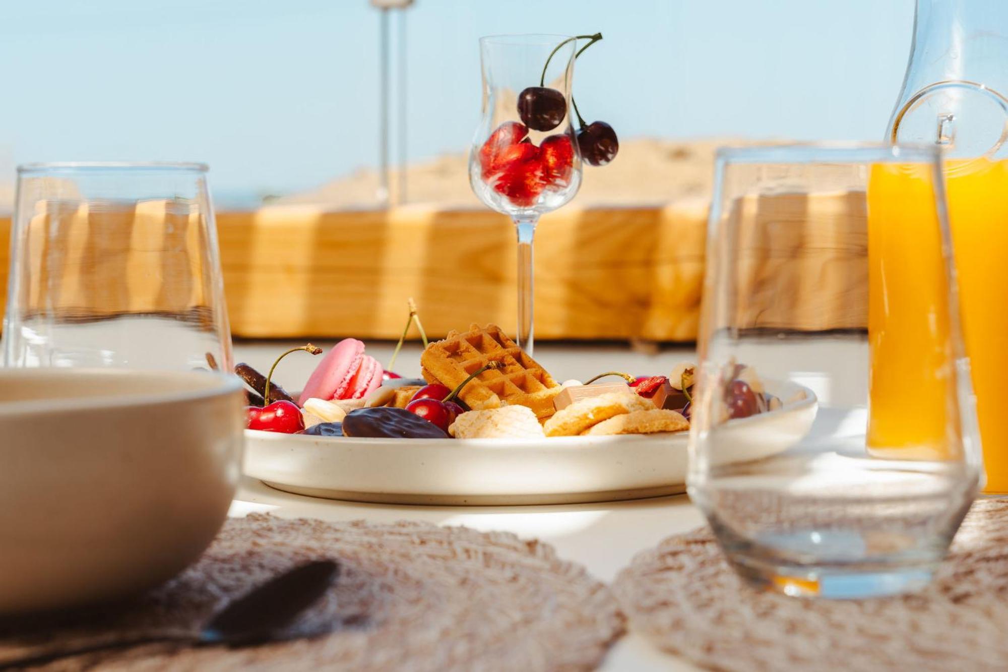 Sunday Luxury Suites Agia Anna  Eksteriør bilde