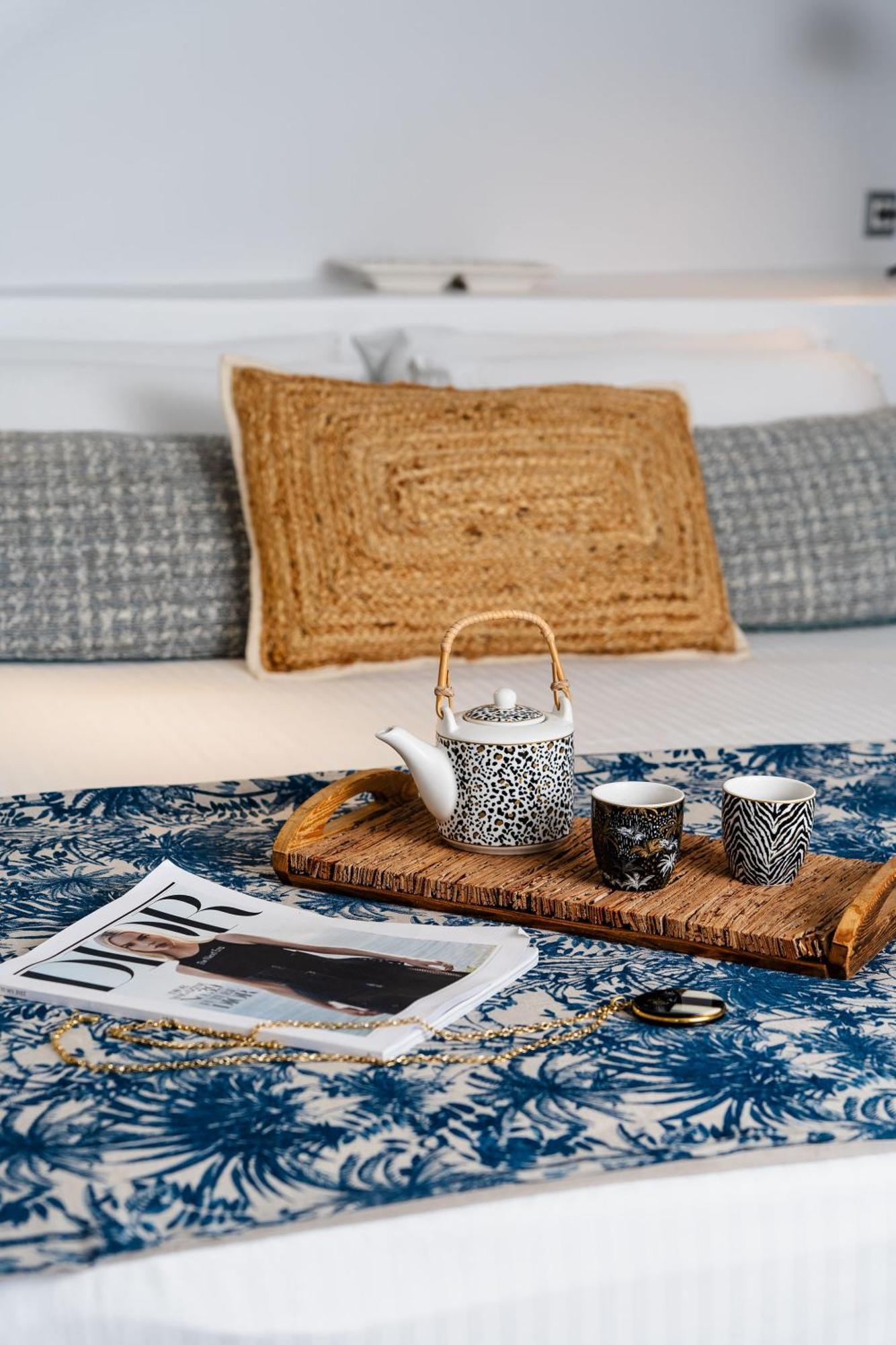 Sunday Luxury Suites Agia Anna  Eksteriør bilde